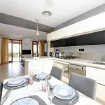 Maison Elisa Garden-bgl *