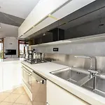 Maison Elisa Garden-bgl Apartamento