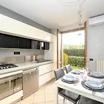 Maison Elisa Garden-bgl Apartamento *