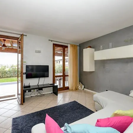 Apartamento Maison Elisa Garden-bgl Manerba del Garda